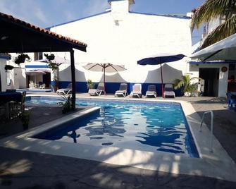 Hotel y Bungalows Los Arcos - San Patricio - Melaque - Pool