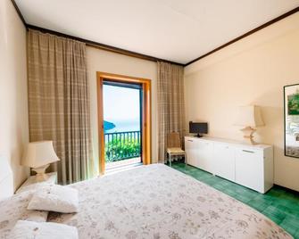 Domus Auditorium - Ravello - Schlafzimmer