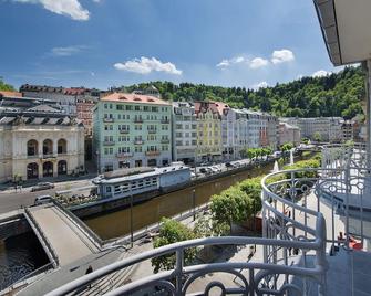 Ea Hotel Elefant - Carlsbad - Balcony