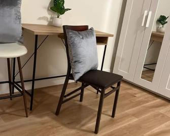 Studio Palace is in the heart of down town Oakland - Oakland