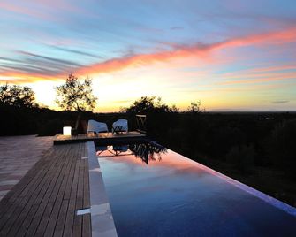 A Serenada Enoturismo - Grandola - Piscina