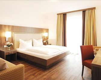 Hotel Weingut Rosenhof - Illmitz - Schlafzimmer