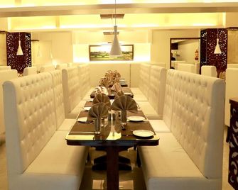 Hotel Lords Mumbai - מומבאי - מסעדה