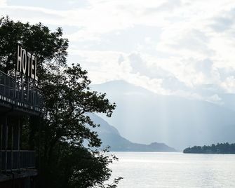 Il Porticciolo - Laveno-Mombello - Außenansicht