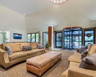 Mt Hood Oregon Resort, BW Premier Collection - Welches - Living room