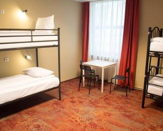 B13 Hostel - Sibiu - Bedroom