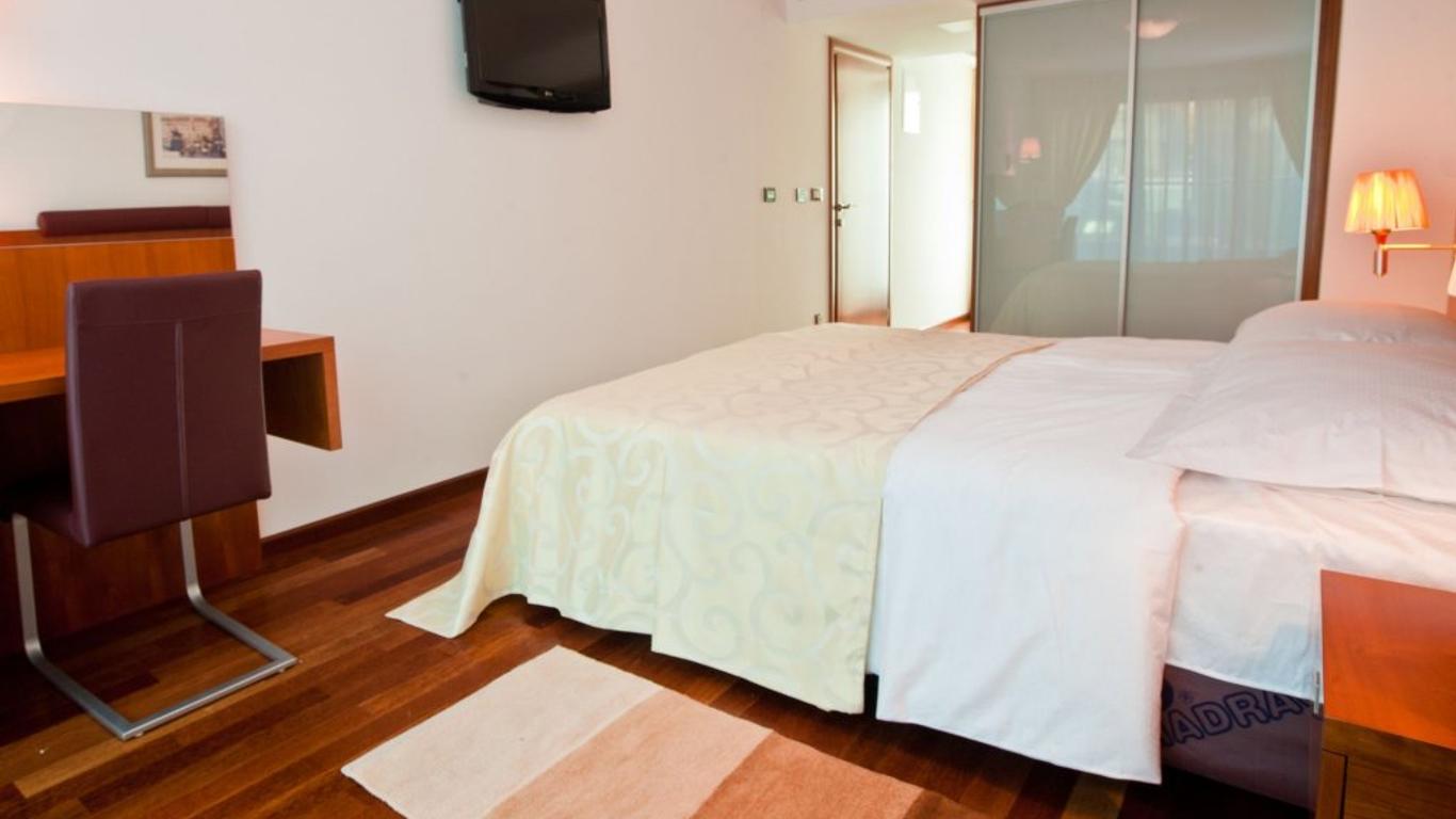 Hotel Croatia