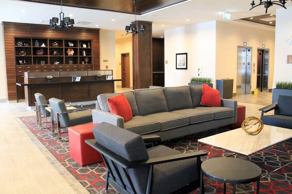 Four Points by Sheraton Grande Prairie - גרנד פריירי - טרקלין
