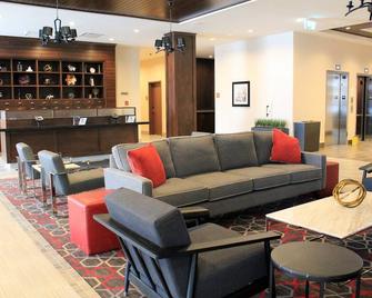 Four Points by Sheraton Grande Prairie - גרנד פריירי - טרקלין