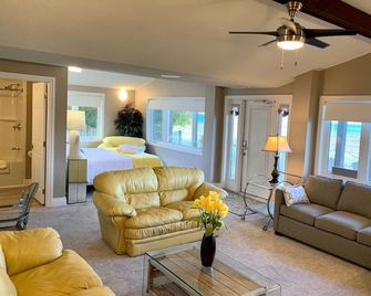 Paradise Inn On the Beach - Saugeen Shores - Huiskamer