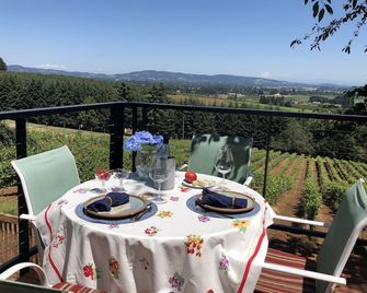 Maison Vigneronne: Beautiful Dundee Hills Vineyard Home. - Dundee - Balcony