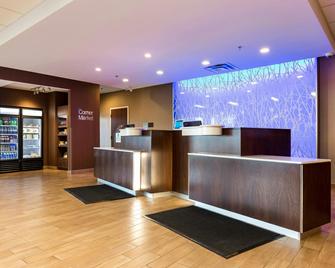 Fairfield Inn & Suites by Marriott Edmonton North - Edmonton - Recepción