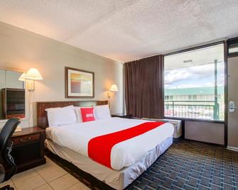 OYO Hotel Douglas Ga Us-441 - Douglas - Спальня