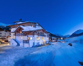 Hotel Posta - Livigno - Bygning