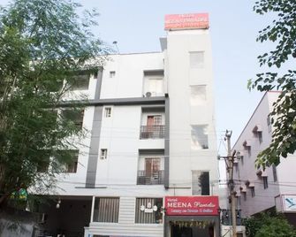 Hotel Meena Paradise - Visakhapatnam - Building