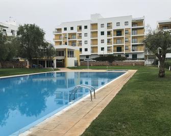 Armação House W / Air Conditioning, Parking, Wi Fi - Armação de Pêra - Piscina