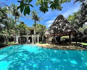 Hotel El Manglar - Playa Grande - Pool