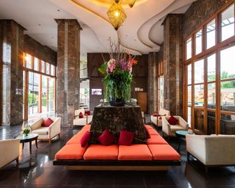 Centara Nova Hotel Pattaya - Pattaya - Lounge