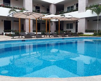 Luxury Hotel Inn - Peñita de Jaltemba - Pool