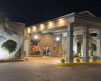 La Casa Inn Albany Near Tifton Us 82 - Albany - Budova