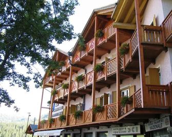 Il Catturanino - Madonna di Campiglio - Building