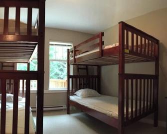 Lovely cottage on Cultus Lake - Abbotsford - Bedroom