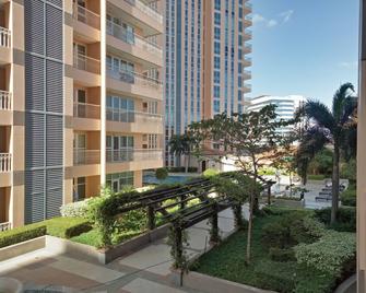 Venice Mall Area Mckinley Hill Taguig Bgc - Taguig - Gebouw
