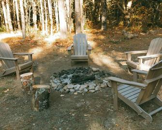 Cozy Cabin Getaway - Saint-Louis de Kent
