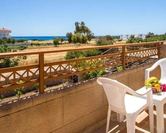 Ledras Beach Hotel - Gennadi - Balkon