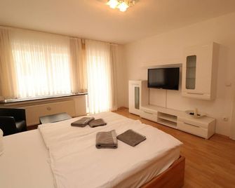 Nice apartment in Essen with balcony - Essen - Bedroom