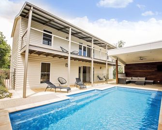4br 2 Ba Sleeps 10 Pool Close To Town & Boat Ramp - Echuca - Pool