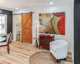 Urban Farmhouse with a Modernism Twist! home - Moultrie - Living room