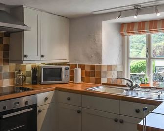 2 bedroom accommodation in Starbotton - Kettlewell - Kitchen
