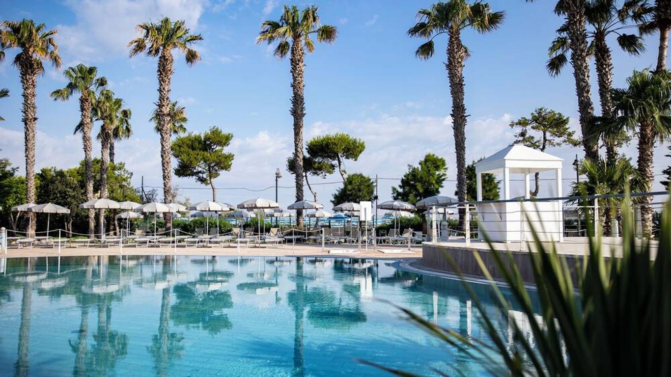 بلو سالينتو فيليدج