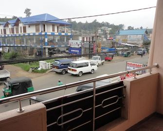 Thuvaraga rest - Nuwara Eliya - Balcón