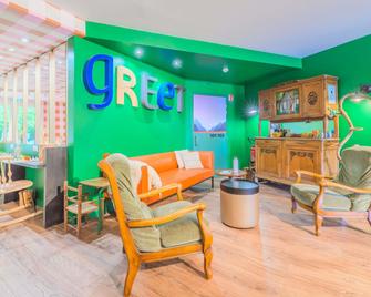 greet hotel Annecy Cran Gevrier - אנסי - בניין