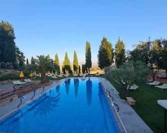 Casanova - Family Apartments Residence - San Quirico d'Orcia - Pool