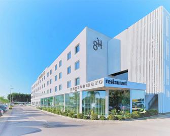 8Piuhotel - Lecce - Edificio