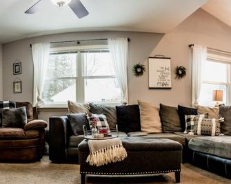 Country Fields - Relaxing, Country Modern Home - Holland - Living room