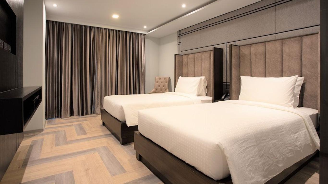 First Pride Hotel Bangkok