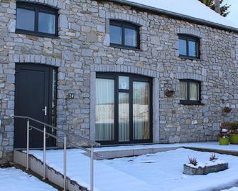 Ardenne Gîte 5 bedrooms 5 bathrooms 14 pers accès chaisards - Hamoir - Building