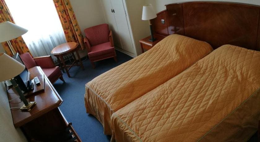 هوتل كرونبرينز