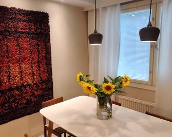 Spacious 57-sqm, ground-floor flat in Helsinki, perfect for two persons! - Helsinki