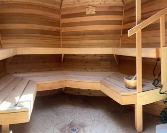 20' yurt on private property - Cottage Grove