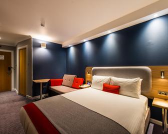 Holiday Inn Express Strathclyde Park M74 Jct 5, An IHG Hotel - Motherwell - Camera da letto