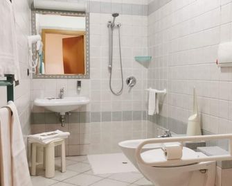 Hotel San Francesco - San Giovanni Rotondo - Bathroom