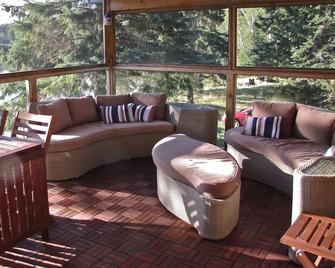 Cottage with all the comforts of home - Kearney - Balcony