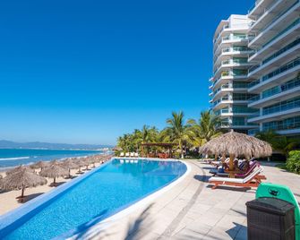 Beach Home Get Away! - Nuevo Vallarta - Piscina