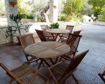 Contrada Macchia B&B - Tricase - Patio