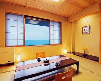 Senami View Hotel - Murakami - Eetruimte